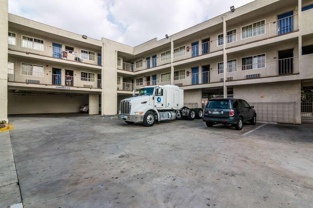 Motel 6 Bell Gardens Exterior photo