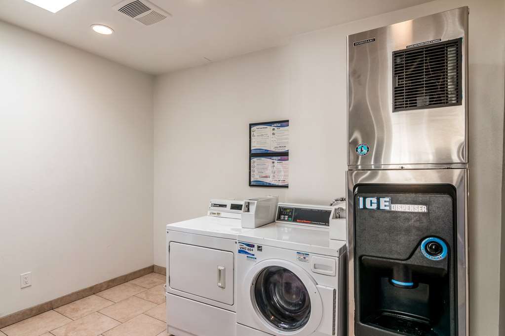 Motel 6 Bell Gardens Facilities photo